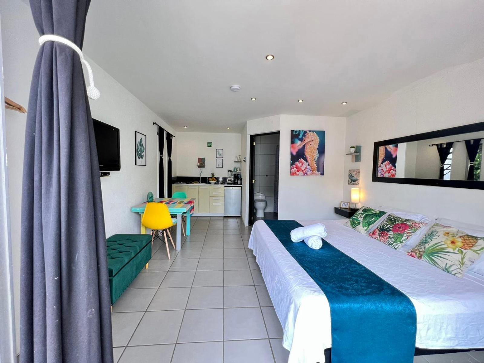 Ocean Lovers Hostel & Apartments Taganga Exterior photo